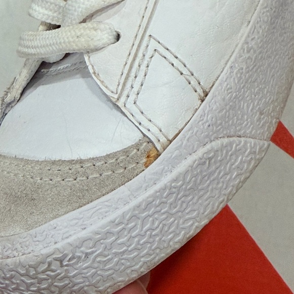 Nike Blazer Mid 77 GS High Top Leather Sneakers 3Y White Black - Picture 10 of 15